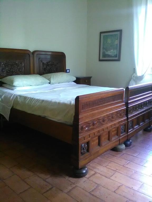B&B Reillys Montecarotto Exterior foto