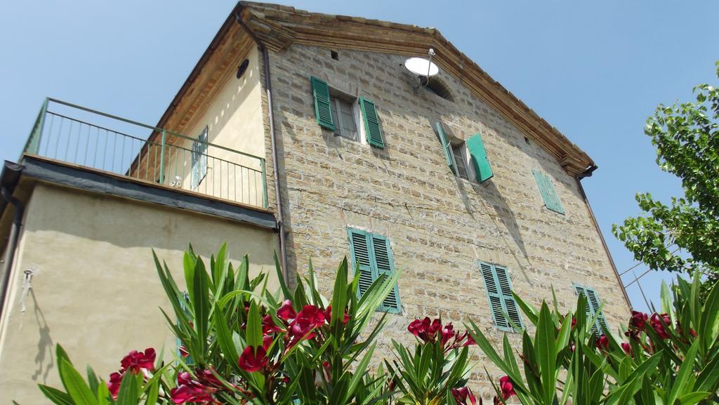 B&B Reillys Montecarotto Exterior foto